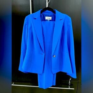 Women’s blue blazer suit
